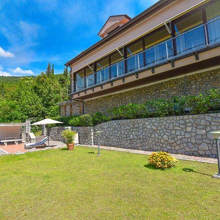 Apartments Villa Vosilla Abbázia Kültér fotó